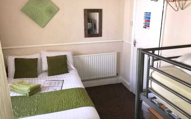 Residency hotel and Bar