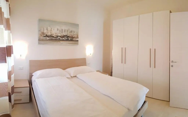 Casa Palanca Lake view apartment by Gardadomusmea