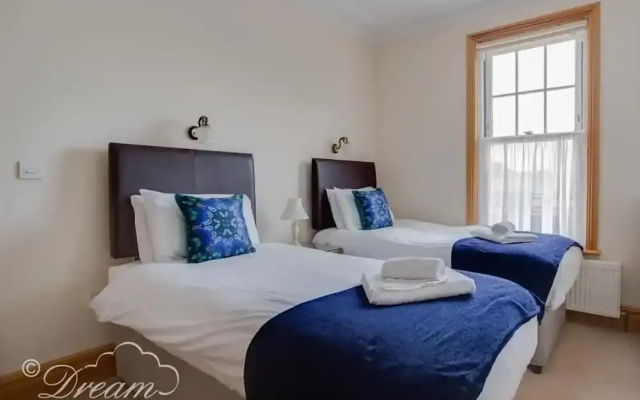 Beach View Apartment 3