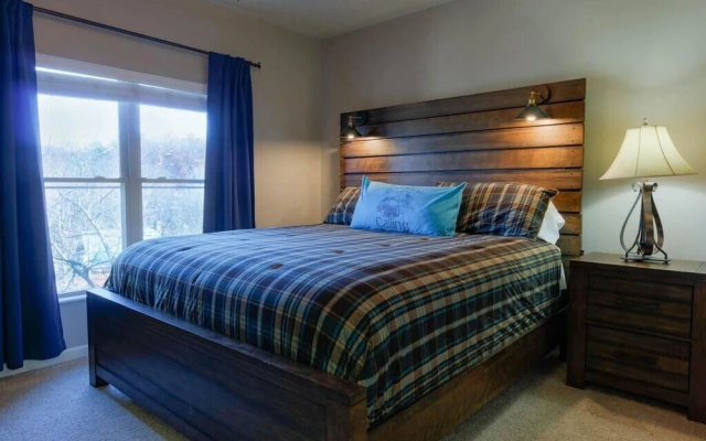 Cedar Lodge 503