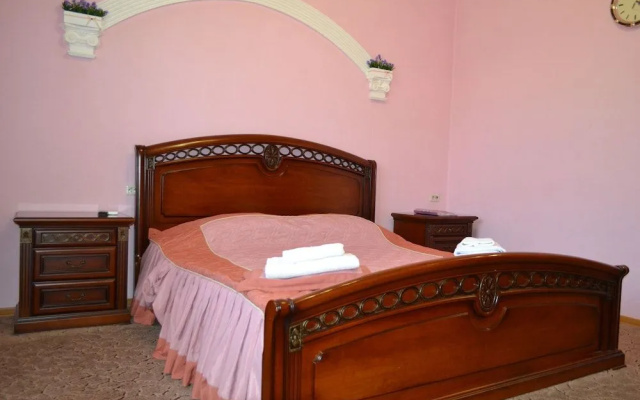 Guest Complex Edelweiss