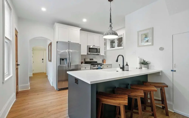 Morrill Modern Retreat Desirable Marion Village!