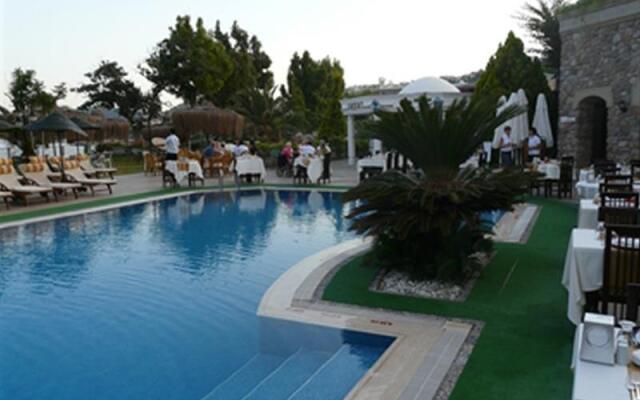 Royal Asarlik Beach Hotel & Spa - All Inclusive 0