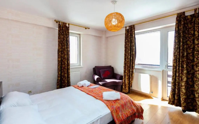 Bright And Cozy 2Br Apt. W Balcony In Gudauri
