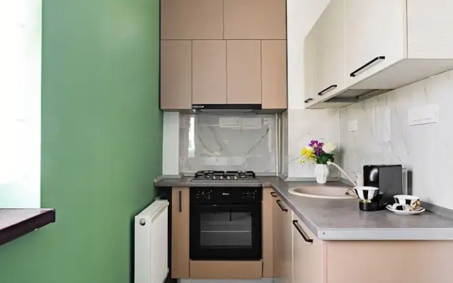 Cismigiu Park Studio - Fresh & Serene Flat with Light-Filled Interiors