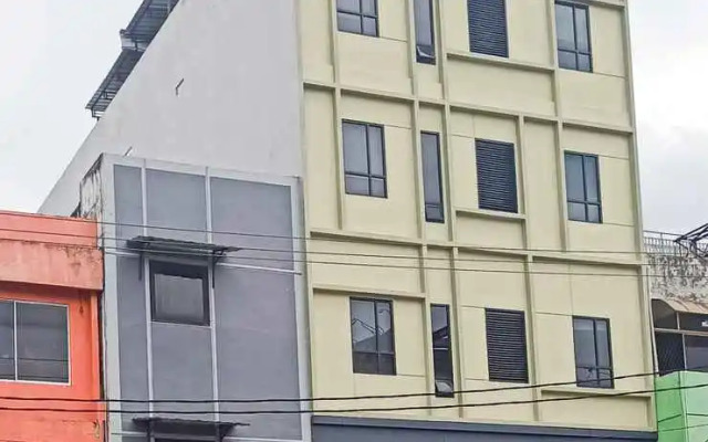 OYO 1574 U_xpress Hotel