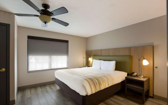 Country Inn & Suites by Radisson, Marion, IL