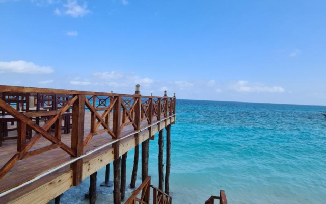 Zenobia Beach Resort