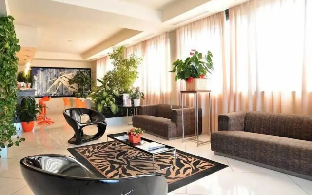 Inn Hotel