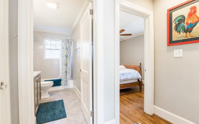 Randall St , 202/204