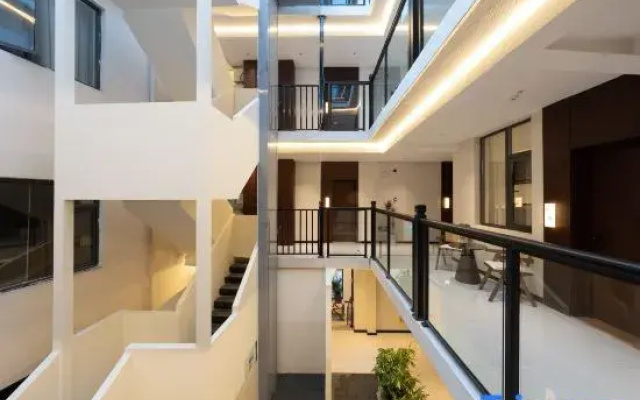 QianMan ·Vista Snow-View Panoramic Cloud Art Garden Homestay