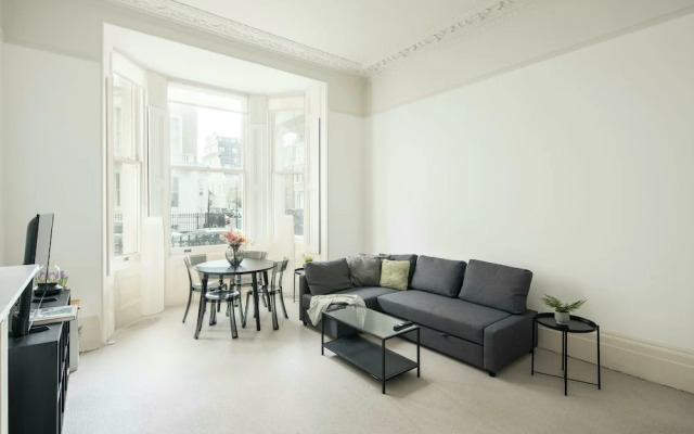 Remarkable 2-bed Apartment in London