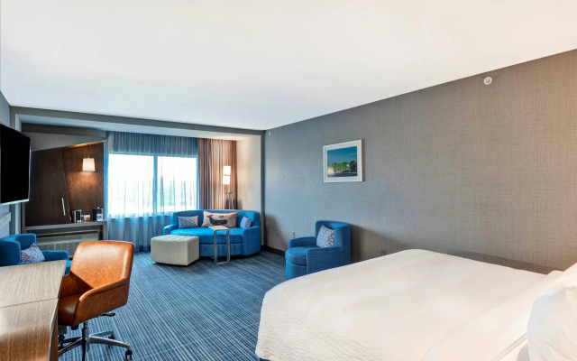 Courtyard by Marriott Long Island Islip/Courthouse Complex