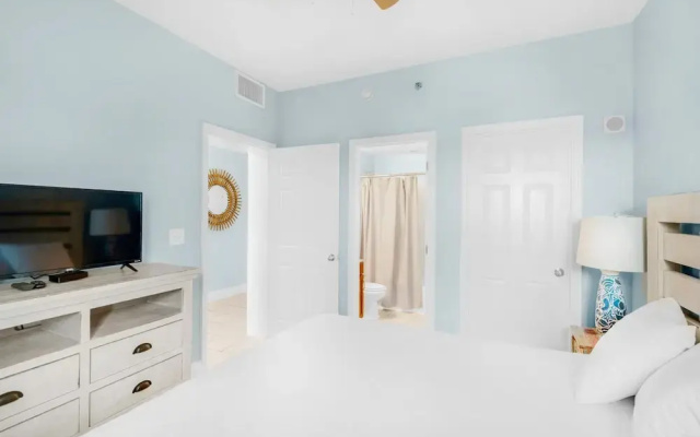 Laketown Wharf 838