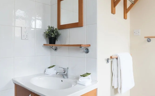 Trendy 3BR Flat in Notting Hill