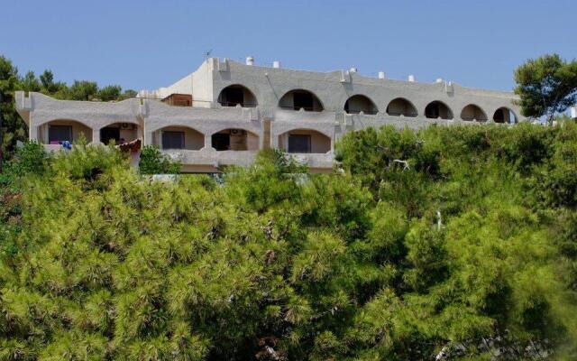 Hotel Abatis вид на фасад