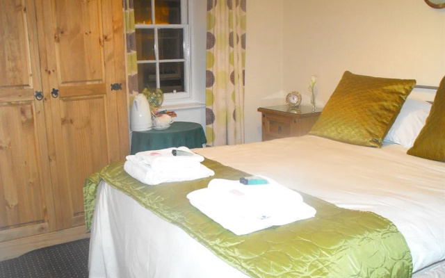 Craigdarroch Arms Hotel