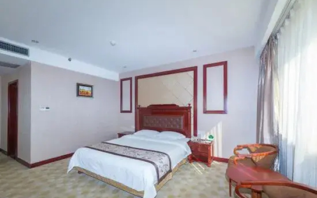 Huaining Hongbo All Seasons Hotel