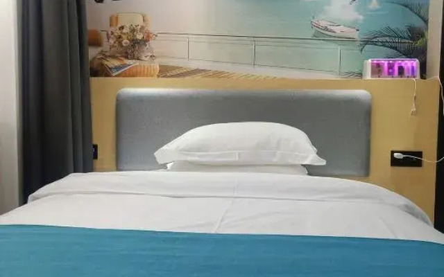 Baise Lanhai Hotel (Baise High-speed Railway Station)