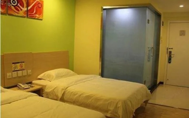 Jinse Holiday Express Hotel Xinjiang