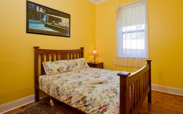 Seaton on Spence - Old world charm with modern living