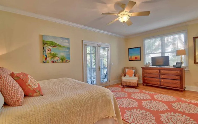 Beach Retreat by Peace Vacations