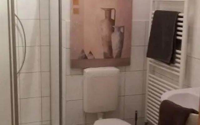 1-Raum Wohnung Eiche