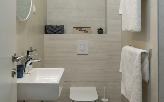 Apartments Amare - Three Bedroom Apartment With Terrace and Jacuzzi