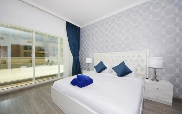 Burj Al Nujoom by New Arabian Holiday Homes