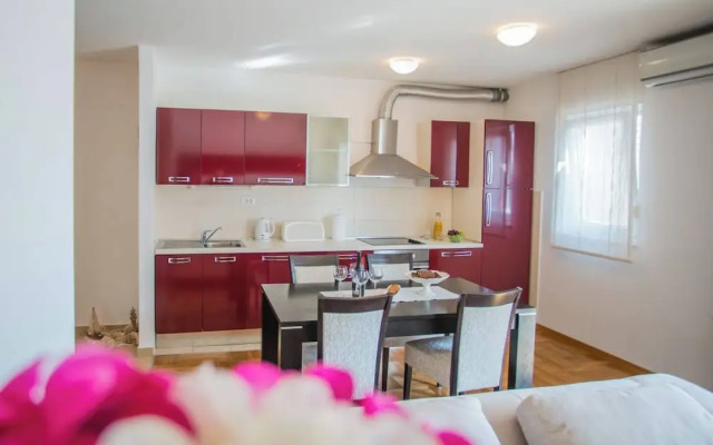 Olea, Two-Bedroom Duplex Suite, near Žnjan Beach