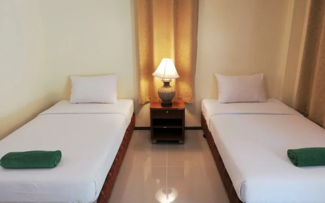 Laemsai Resort