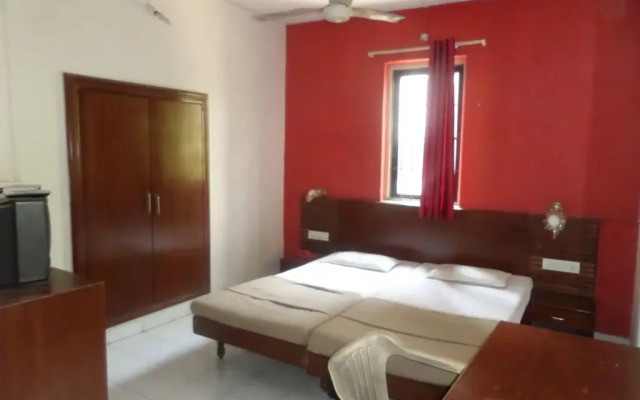 Hotel Ashok Deluxe