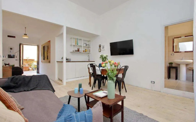 Amleto Apartment