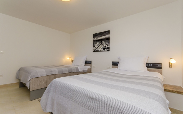 Apartment Mirjana