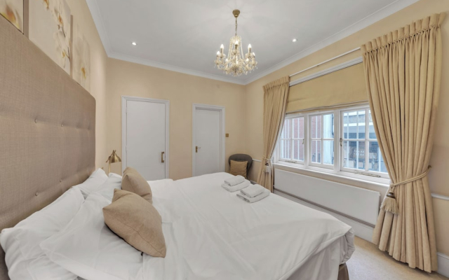Hertford Flat 4