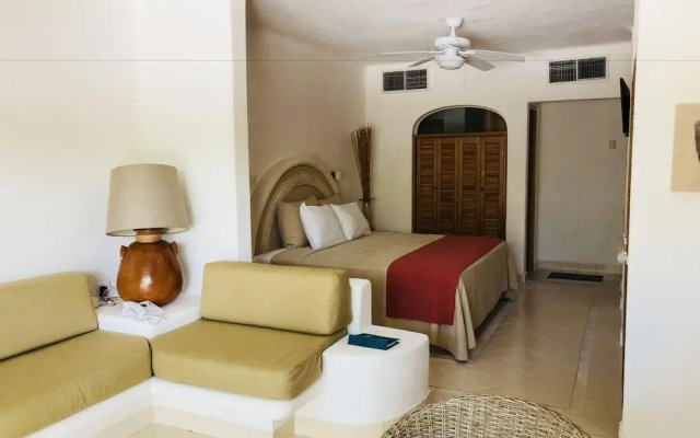 Las Villas Akumal 3B-7 by SkyRun