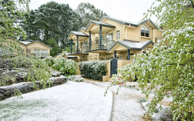 Falls Mountain Retreat