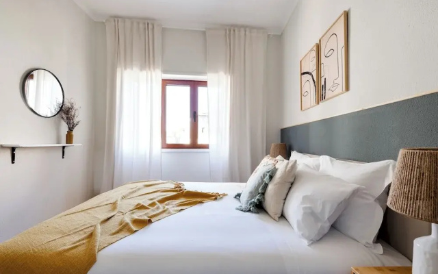 Breinr · Trendy and Spacious 3BR Family Home