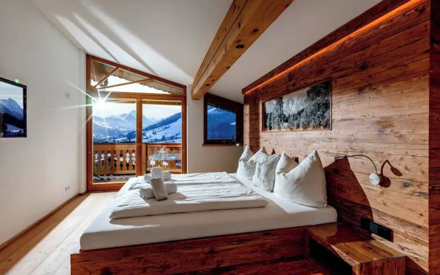 Luxury Chalet 330 m² Sauna, Jacuzzi & Mountain View