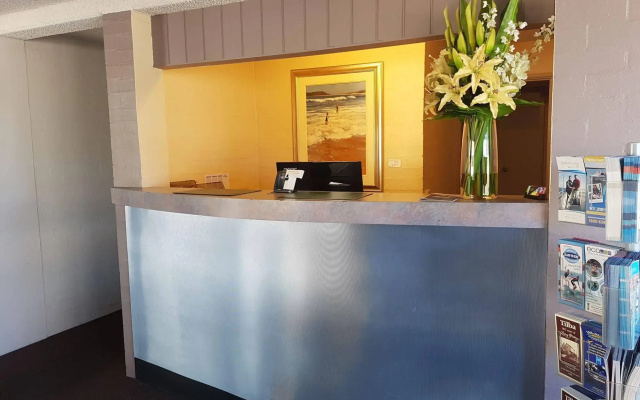 Reef Motor Inn