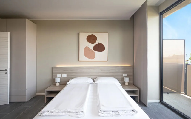 Virtual-Superior Apartments Milano Opera