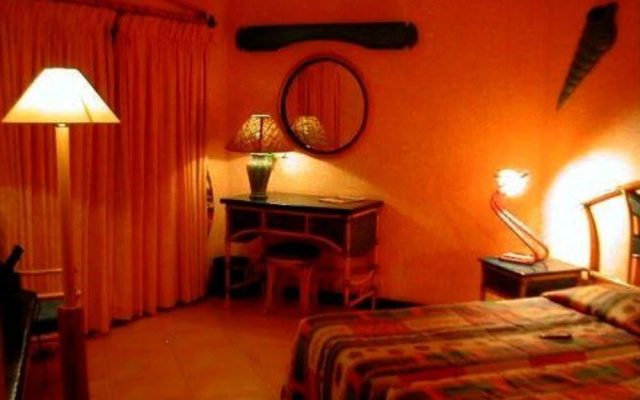 Beachcomber Hotel And Resort