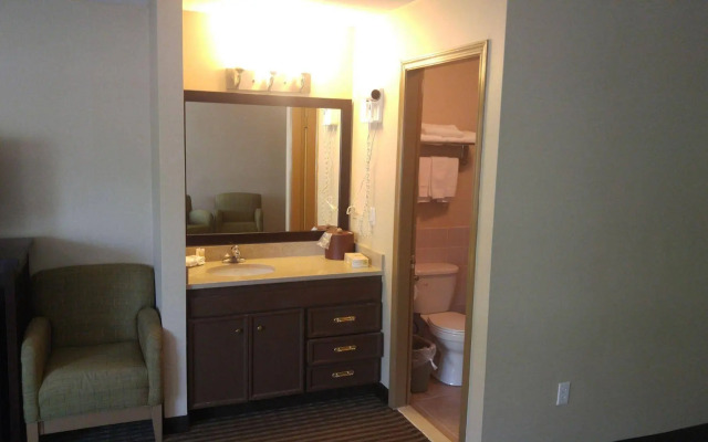 Ramada by Wyndham Abbotsford
