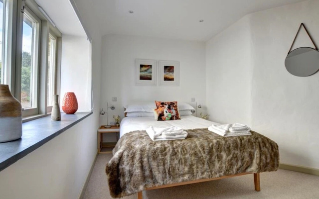 Attractive Holiday Home in Saint Breward with Private Garden