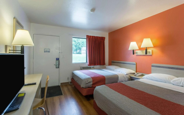 Motel 6 Goodlettsville, TN - Nashville