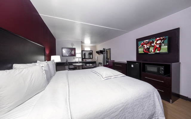Red Roof Inn PLUS+ Huntsville - Madison