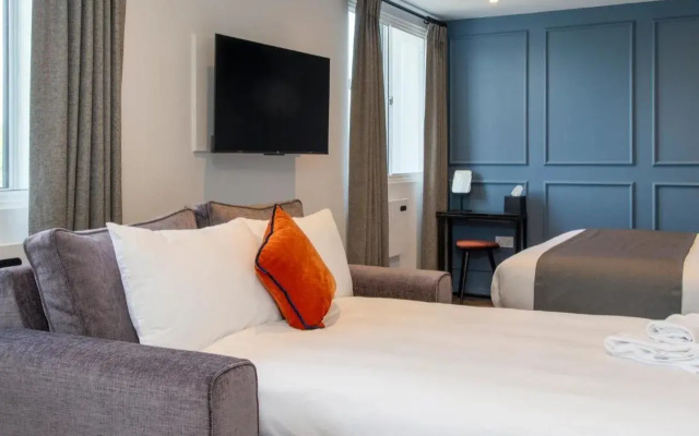 Station Suites