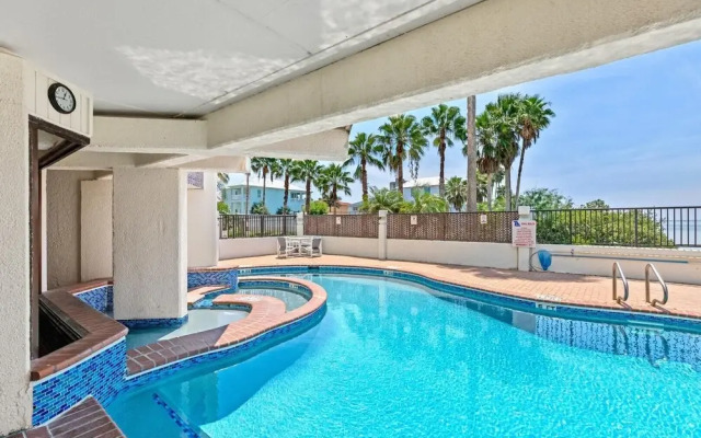 Quiet Bayfront Condo w/ Boat Slips & Fishing Pier!