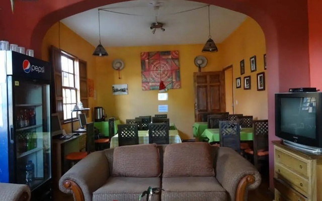 Hostal Del Piamonte