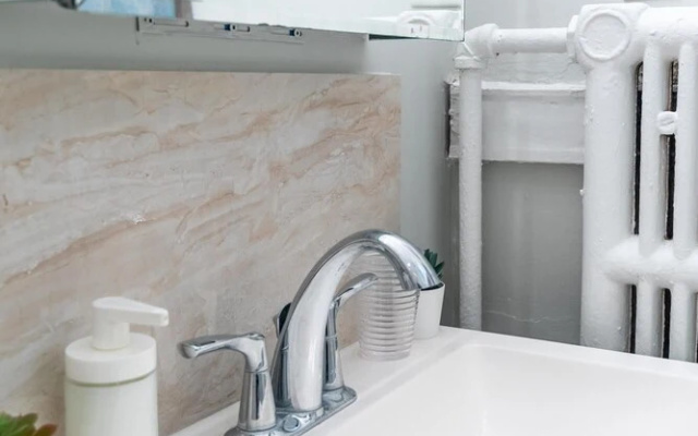 2BR Apt With King Bed Netflix - Near Downtown